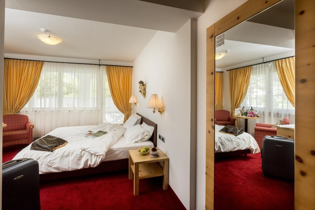 Diamant Spa Resort Santa Cristina Val Gardena Habitación foto